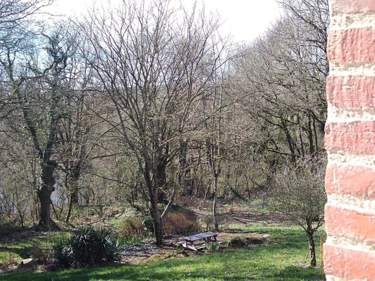 Les Trois Geais Bed & Breakfast Les Epesses Bagian luar foto