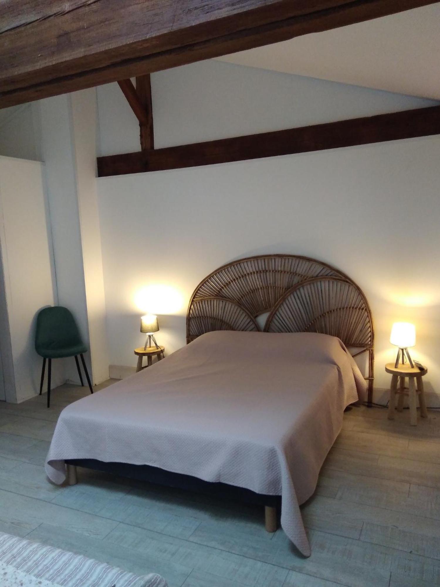 Les Trois Geais Bed & Breakfast Les Epesses Bagian luar foto